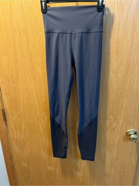Vuori Two-Tone gray Workout Leggings -
